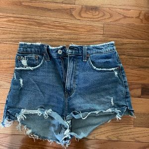 Abercrombie and Fitch high rise mom shorts